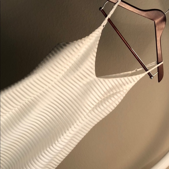 AKIRA Dresses & Skirts - AKIRA WHITE DRESS lUXXEL LARGE ⭐️SALE